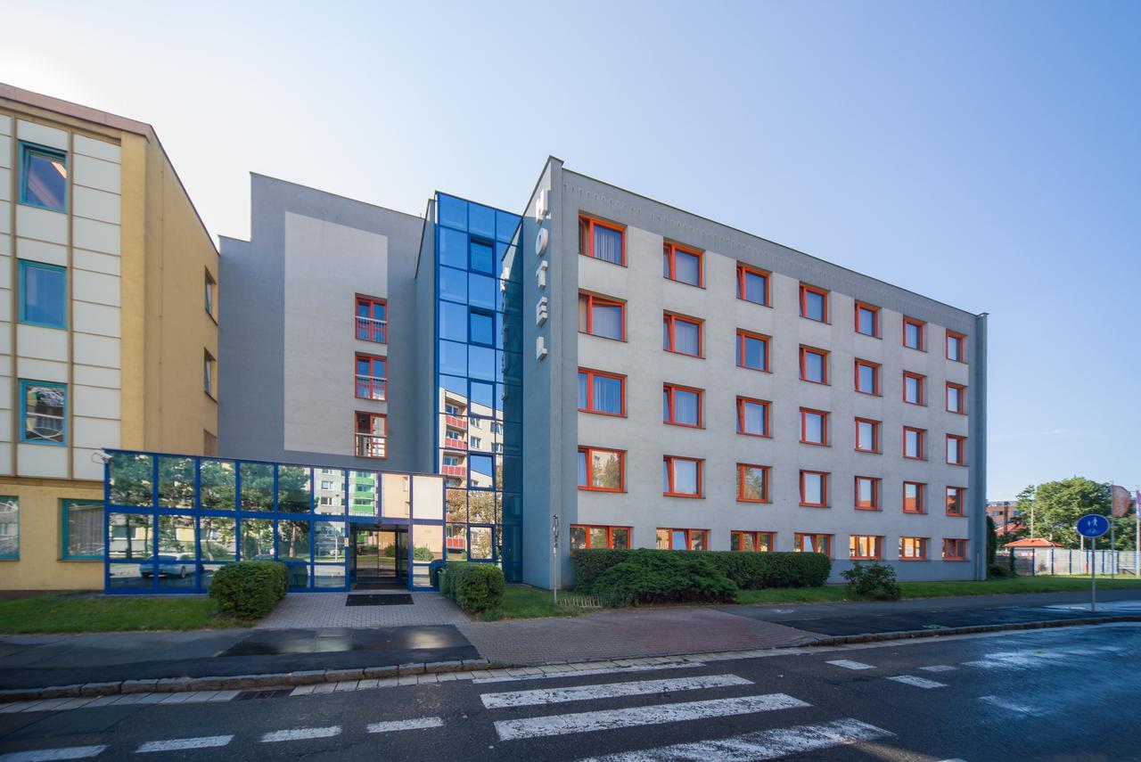 Hotel Arnost Garni Pardubice Exterior foto